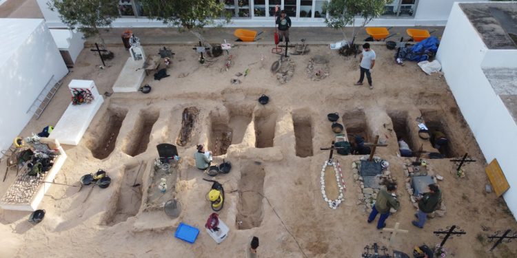 Imagen de las excavaciones en el cementerio de Formentera.