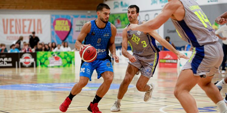 El escolta Álex Llorca, durante un partido. Foto: CB Sant Antoni