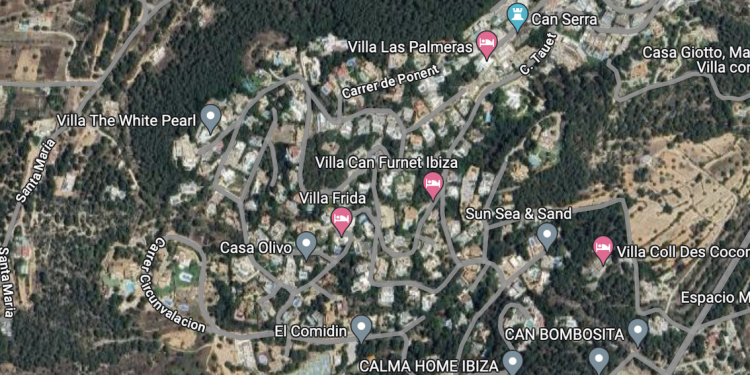 El incendio ha sido en la urbanización de Can Furnet de Santa Eulària.