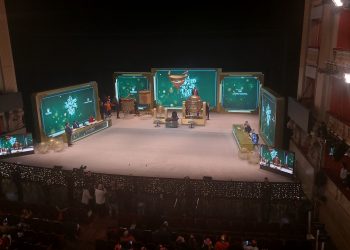El sorteo de El Gordo acaba de comenzar en el Teatro Real de Madrid.