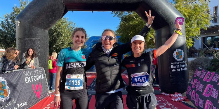 En la imagen, las ganadoras de la Maratón. Foto: 3 Días Ibiza Trial
