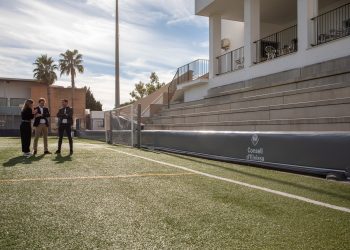 Visita a los diferentes campos de fútbol. Fotos: Consell de Ibiza