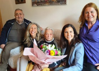 Homenaje a la centenaria de Santa Eulària Catalina Torres Roig.