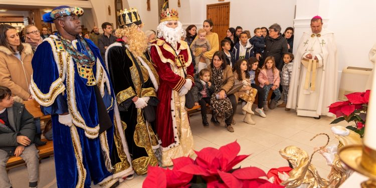 Los Reyes Magos en Santa Eulària. Foto A. Rodrigáñez.
