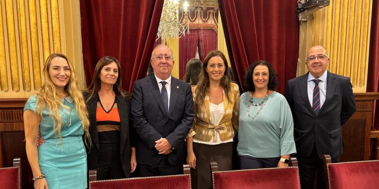 Diputados de Vox en el Parlament