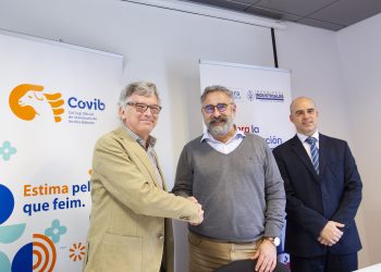 Imagen tras la firma del convenio con la presencia de Mateu Oliver, Ramon Garcia y Miguel Pascual.