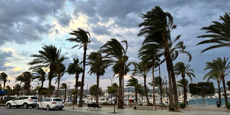 Imagen de archivo de rachas de viento en Sant Antoni. Foto: NouDiari
