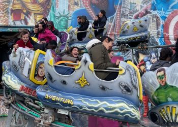 Usuarios de Amadiba disfrutando de la Feria de Navidad.