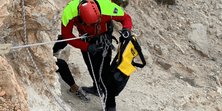 Imagen del operativo de rescate. FOTO: @bombersdeivissa