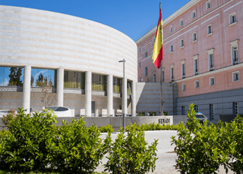 La mesa del Senado deberá decidir si admite el debate de la enmienda. Foto: Senado.