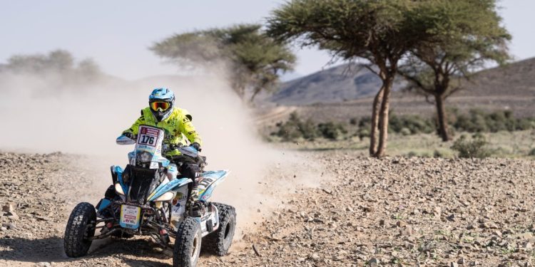 El piloto durante su participación en la tercera etapa del Rally Dakar.