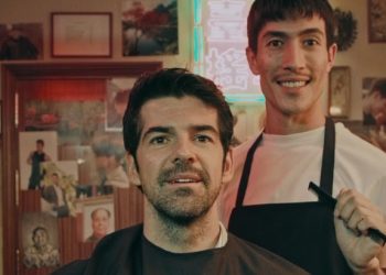 Miguel Ángel Muñoz y Kuni Tomita en 'Tu tijera en mi oreja'.