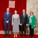 Virtudes Marí, primera por la derecha, junto a la presidenta del Govern, el presidente del Parlament y el presidente del Consell Consultiu. Foto: Govern balear