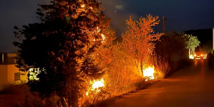 Imagen del incendio en Cas Marín, Sant Josep. Fotos Bombers d'Eivissa.