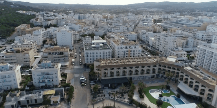 Imagen aérea de Sant Antoni desde un dron de la Policía Local.