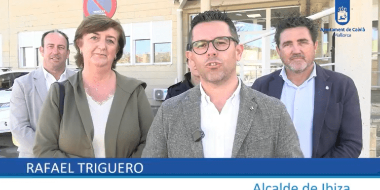 Rafael Triguero en Calvià tras mantener un encuentro con el alcalde y los responsables de la Policía local para intercambiar información y procedimientos.