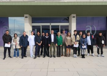 Recepción de los nuevos trabajadores en el Ayuntamiento. Foto: Ayuntamiento de Sant Antoni