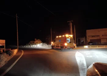 Bomberos de Formentera y Policía Local rescataron el lunes por la noche a una mujer mayor tras sufrir una caída en su domicilio, que ha vuelto a sufrir el mismo accidente