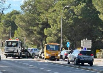 Accidente en el cruce de Los Cazadores de la carretera de Santa Eulària