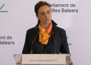 Idoia Ribas, durante una comparecencia. Foto: Parlament balear
