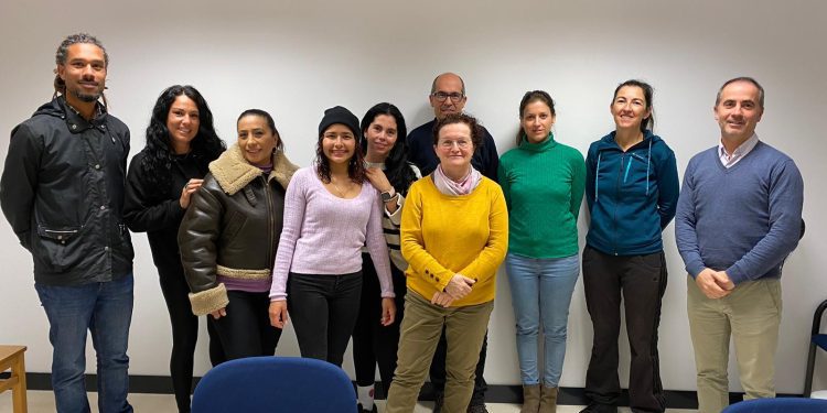 Imagen de algunos participantes en el programa junto a José Manuel Alcaraz. Foto: Consell Insular de Formentera