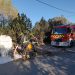 Los bomberos aseguran la intervención con espuma. Foto: Consell Insular de Formentera