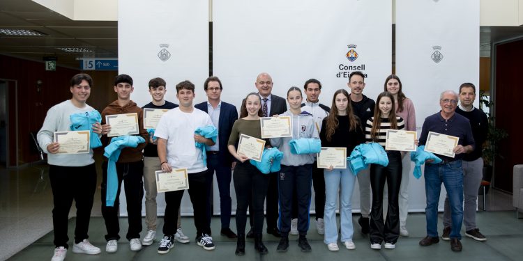Recepción a los deportistas. Foto: Consell de Ibiza