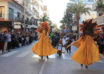 Imagen de una rúa de carnaval anterior. Foto: Ayuntamiento de Santa Eulària