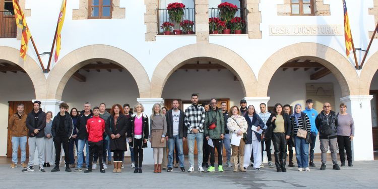 Recibimiento a los nuevos trabajadores. Foto: Ayuntamiento de Santa Eulària