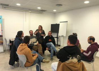 Un momento de una de las sesiones del taller. Foto: Ayuntamiento de Sant Josep