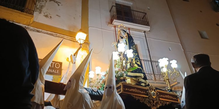 Procesión del Santo Entierro del Viernes Santo de la Semana Santa de Ibiza.