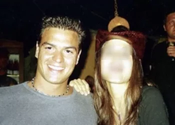 La imagen de Pedro Sánchez que se hizo viral hace unos años junto a Carmen C. Herrero.