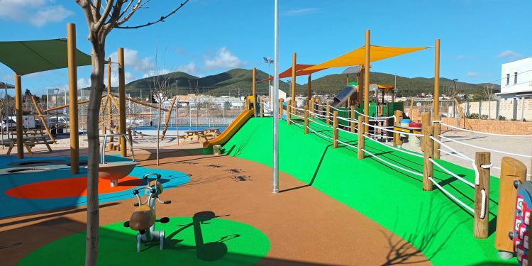 El nuevo parque de Puig d'en Valls. Fotos: Ayuntamiento de Santa Eulària