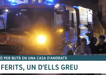 Una imagen de IB3 de la intervención de los bomberos en la explosión.