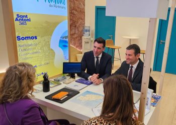 Tur y Serra, durante un encuentro mantenido en la ITB. Foto: Ayuntamiento de Sant Antoni