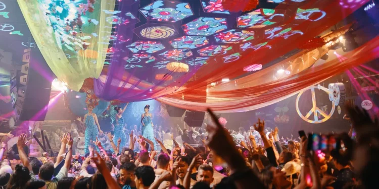 Pacha Ibiza en una imagen de Raúl Sánchez durante una Flower Power.