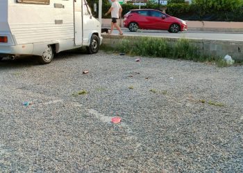 Imagen de un aparcamiento de Puig d'en Valls remitida por  el grupo socialista en el Ayuntamiento de Santa Eulària.