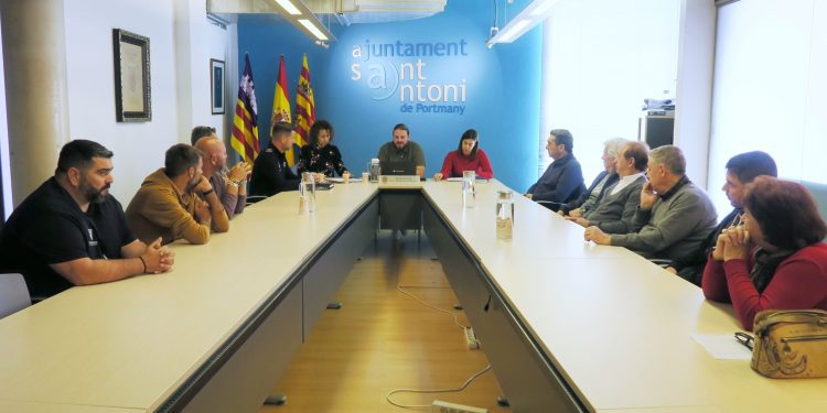 Un momento del encuentro celebrado hoy. Foto: Ayuntamiento de Sant Antoni
