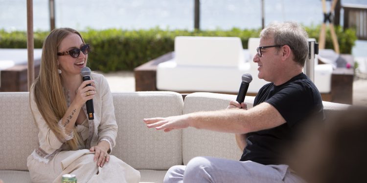 Helher Escribano y Axel Kuschevatzky, durante la inauguración. Foto: Cintia Sarría