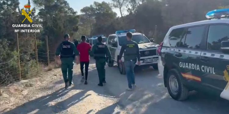 Momento de la detención. Imagen Guardia Civil