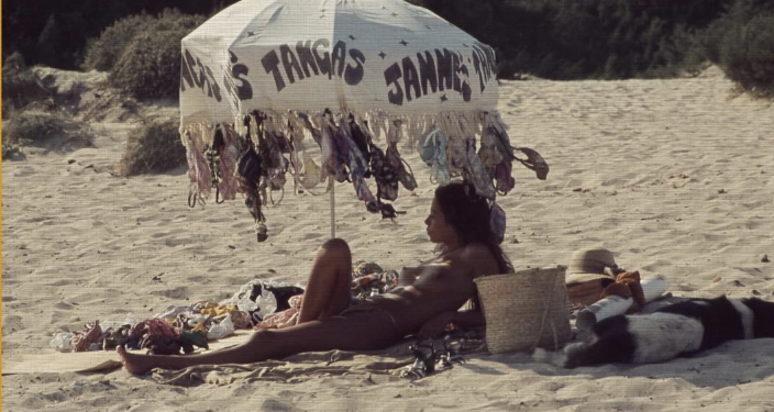 Fotografía de la cubierta del libro 'ORIOL MASPONS IBIZA'. Crédito Idea y Oriol Maspons
