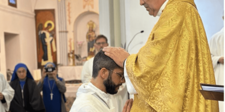 Imagen de archivo de  la Ordenación Diaconal de Yasser Peña, seminarista de la diócesis, en diciembre del año pasado.