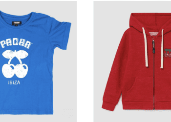 Camisetas y sudaderas forman parte de la donación de más de 9.000 prendas.