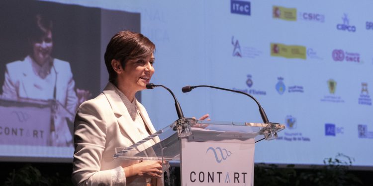 La ministra, esta mañana en Ibiza en el congreso Contart Ibiza. Imagen Contart