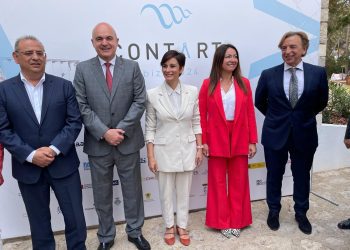 La consellera Marta Vidal, segunda por la derecha. Foto: Govern balear