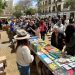 El bono joven podrá utilizarse también para comprar libros. En la imagen, una diada de Sant Jordi en Vara de Rey.