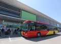 Imagen de un autobús en el aeropuerto de Ibiza.