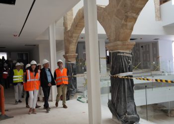 Visita al Parador de Ibiza, cuyas obras acaban este mes .
