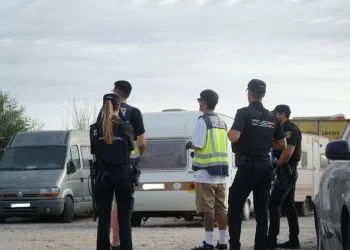 Actuación conjunta entre el Ayuntamiento de Ibiza y el Cuerpo Nacional de Policía, llevada a cabo en sa Joveria. Fotos: Ayuntamiento de Ibiza