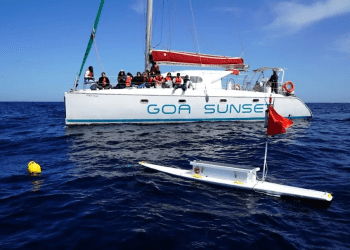 En primer plano, imagen de uno de los dispositivos científicos de Shark Med.